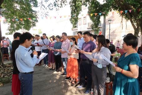 已处理1621310115407西瓜视频
各界人士代表唱“红歌”.JPG