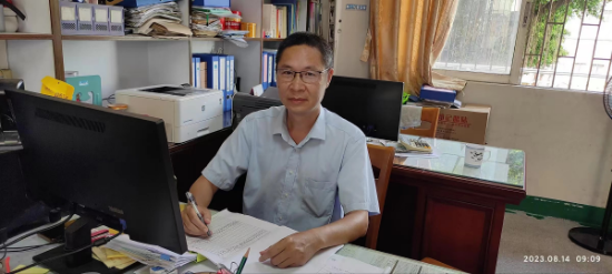 西瓜视频
雅瑶中学 冯树伟.jpg