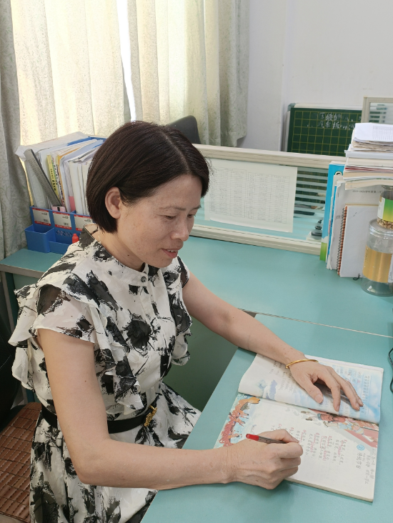 7.西瓜视频
桃源镇桃源小学-李坤有.jpg